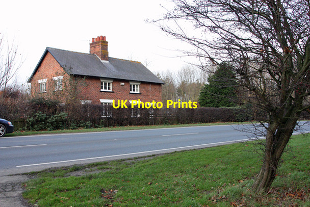 Photo 6"x4" A cottage near Eastburn Eastburn\/SE9955 c2008