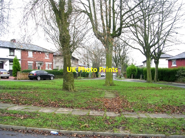 Photo 6"x4" Dixon Avenue - Birks Avenue Scholemoor c2008