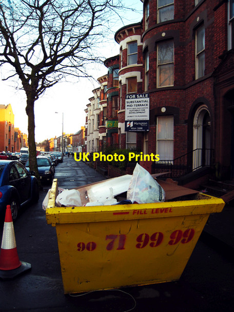Photo 6"x4" Skip, University Street Belfast c2009