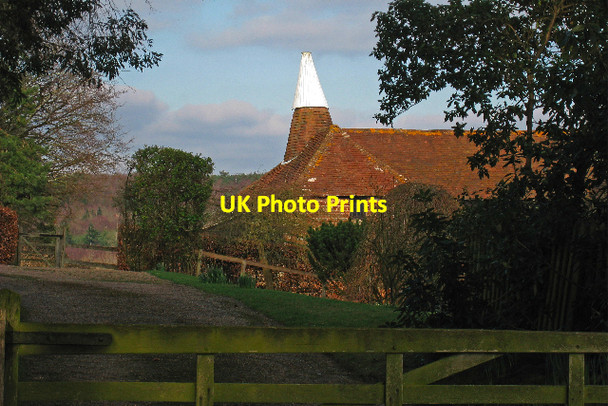 Photo 6"x4" Oast House at Hill Farm, Penhurst Hill, Penhurst, East Sussex Penhurst c2009 P1
