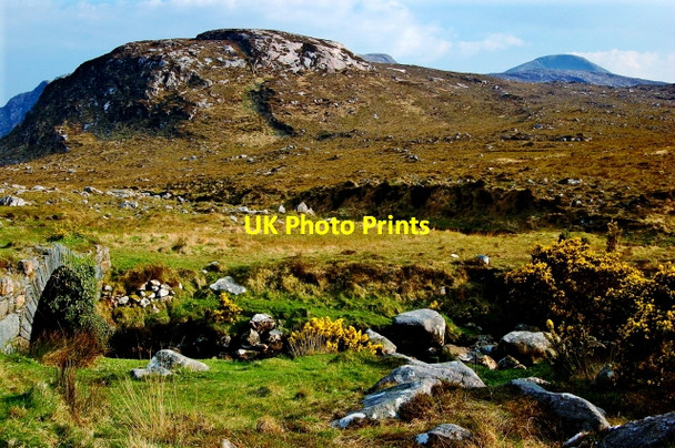 Photo 6"x4" Poison Glen - Southerly view from arched footbridge Money Beg c2008