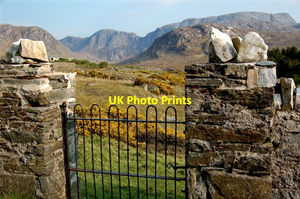 Photo 6"x4" Dunlewy - Derryveagh Mountains from churchyard wall Money Beg c2008