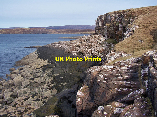 Photo 6"x4" Cliffs north of Kildonan Kildonan\/NG3554 c2009