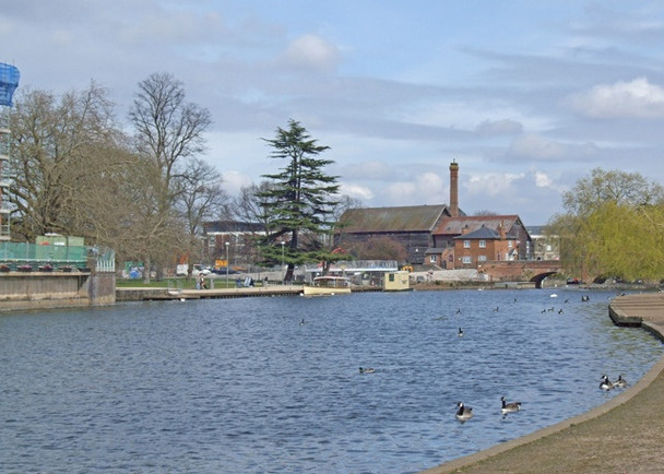 Photo 6"x4" River Avon Stratford-upon-Avon c2009