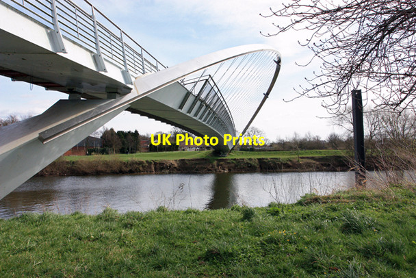 Photo 6"x4" The Millennium Bridge, River Ouse, York York\/SE5951 c2009