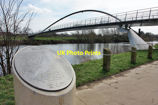 Photo 6"x4" The Millennium Bridge, York York\/SE5951 c2009