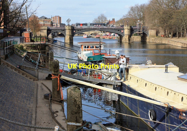 Photo 6"x4" Busy riverside in York York\/SE5951 c2009
