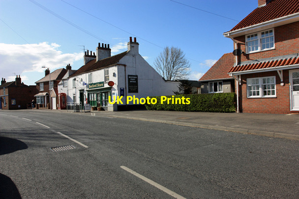 Photo 6"x4" Beeford Store and Post Office Beeford c2009
