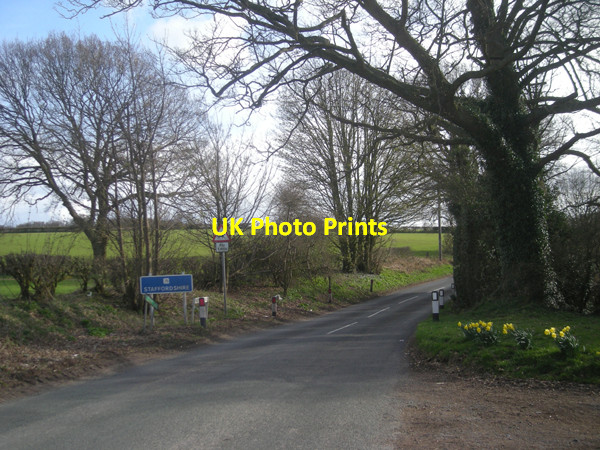 Photo 6"x4" County Boundary Pattingham c2009