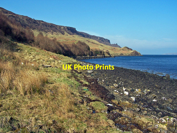 Photo 6"x4" Western shore of Loch Bay Bay\/NG2653 c2009