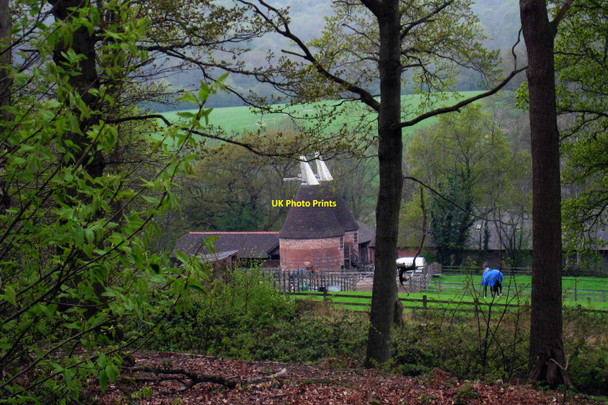 Photo 6"x4" Oasts at Sandhurst Farm, Clayhill Road, Lamberhurst, Kent Kipping's Cross c2009