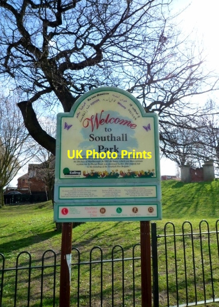 Photo 6"x4" Southall Park sign Southall c2009
