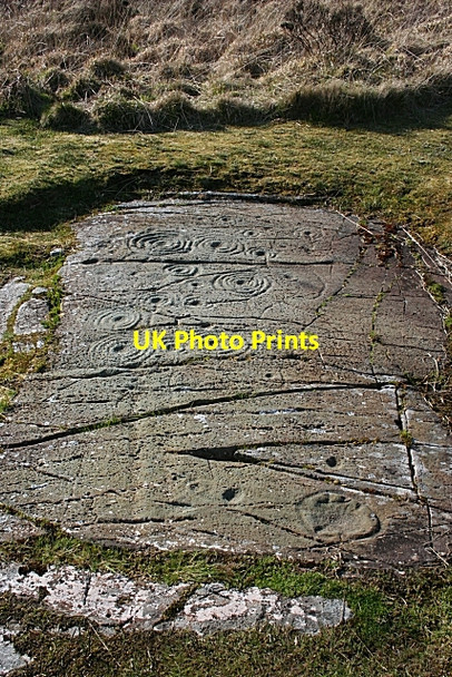 Photo 6"x4" Cup-and-Ring-Marked Rock Cairnbaan c2009 P2