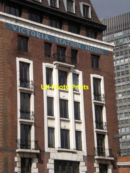 Photo 6"x4" Victoria Station House detail, Victoria Railway Station SW1 Westminster c2009