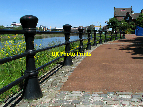 Photo 6"x4" Lagan walkway at Ravenhill Reach Belfast c2009