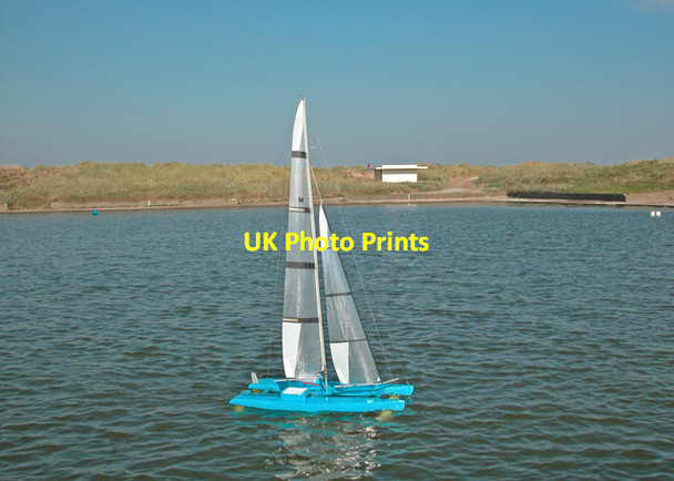 Photo 6"x4" Boating lake Fleetwood c2003