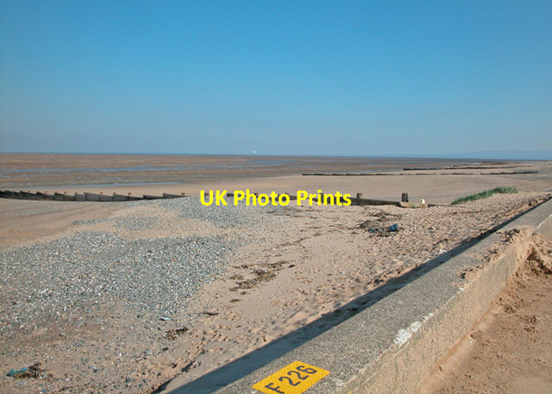 Photo 6"x4" Fleetwood seafront Fleetwood c2003