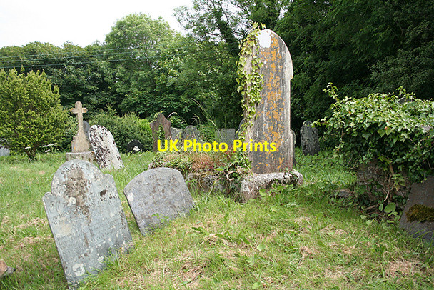 Photo 6"x4" Lansallos: the churchyard Lansallos c2009