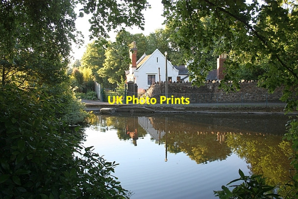 Photo 6"x4" Spa Cottage below the Swan Pool Great Malvern c2009