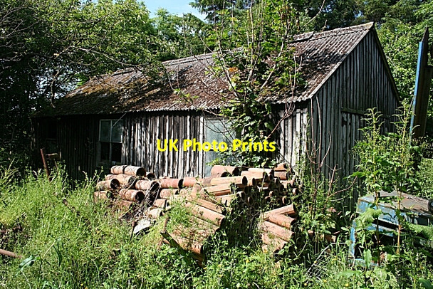 Photo 6"x4" Shed at Windsoer Bridge of Tynet c2009