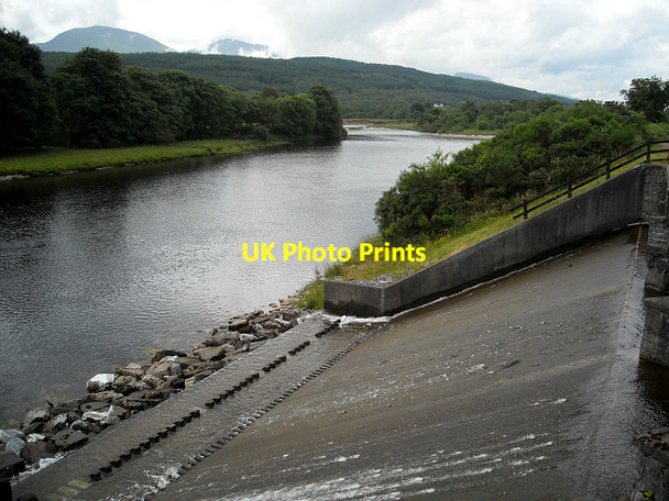 Photo 6"x4" River Lochy Kilmonivaig c2009