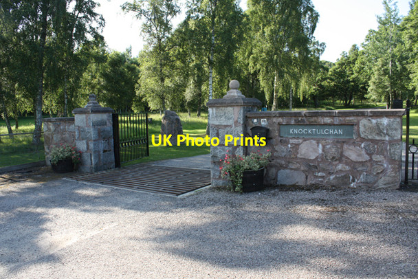 Photo 6"x4" Entrance to Knocktulchan Advie c2009