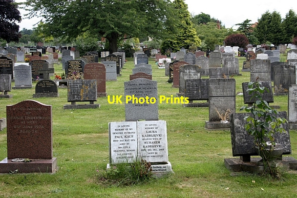 Photo 6"x4" Malvern Cemetery Great Malvern c2009