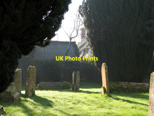 Photo 6"x4" Cavendish Churchyard Cavendish c2008