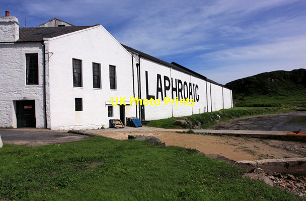 Photo 6"x4" Laphroaig Distillery Laphroaig c2009