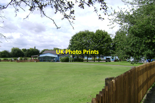 Photo 6"x4" Kingsway Community Primary School, Leamington Spa Royal Leamington Spa c2009