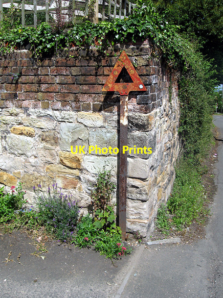 Photo 6"x4" Old Road Sign Post, Shepherds Lane, Ketley Telford c2009