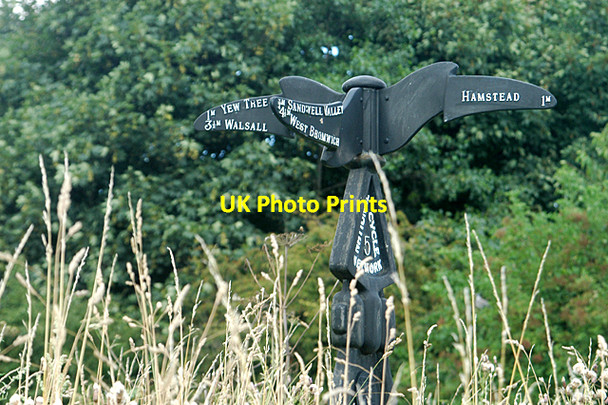 Photo 6"x4" Signpost on NCR 5 Grove Vale c2009
