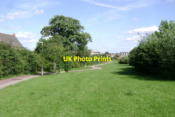 Photo 6"x4" Cycle path and open space link, Warwick Gates estate Royal Leamington Spa c2009