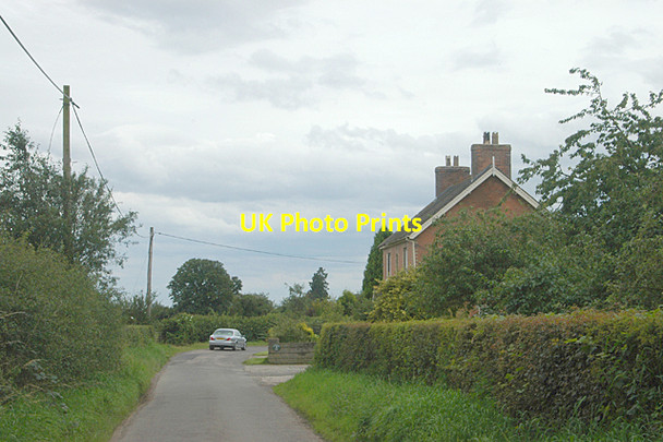 Photo 6"x4" Country lane & speeding car Wollerton c2009