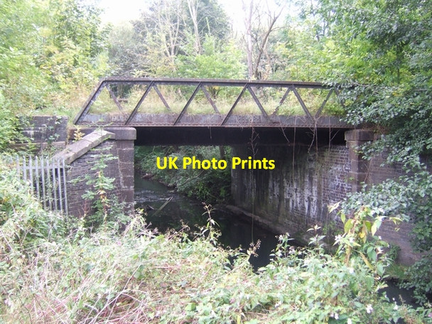 Photo 6"x4" Disused railway bridge over the River Trent Stoke-on-Trent c2009