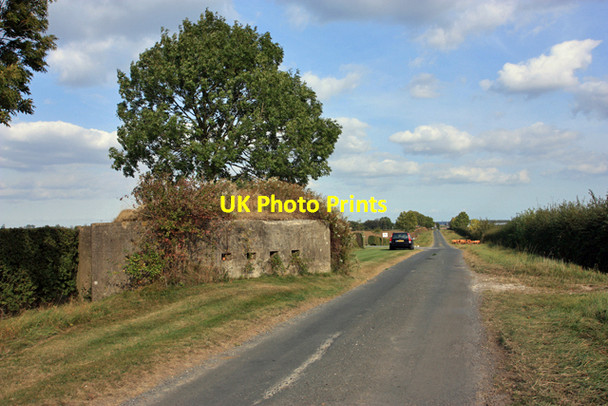 Photo 6"x4" Pillbox, Scorborough Lane Scorborough c2009