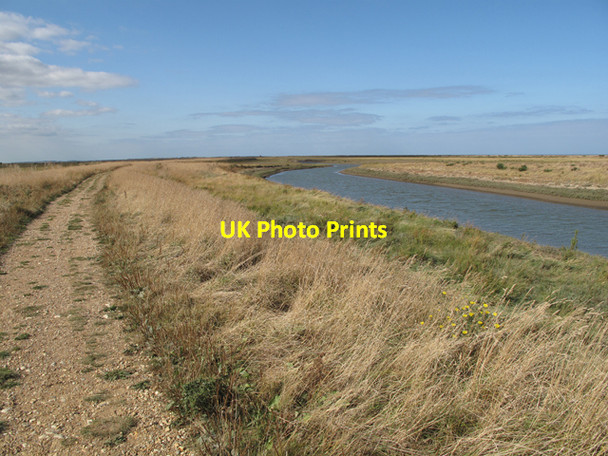 Photo 6"x4" Cley Channel or River Glaven and the Norfolk Coast Path Cley next the Sea c2009