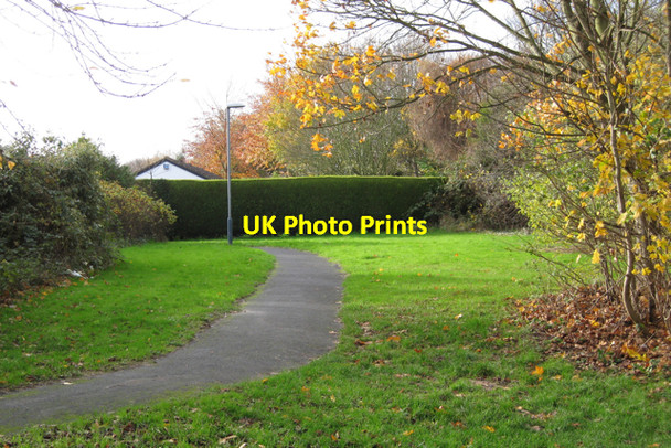 Photo 6"x4" Greenspace at the rear of Eliot Close, Woodloes Park, Warwick Warwick c2009