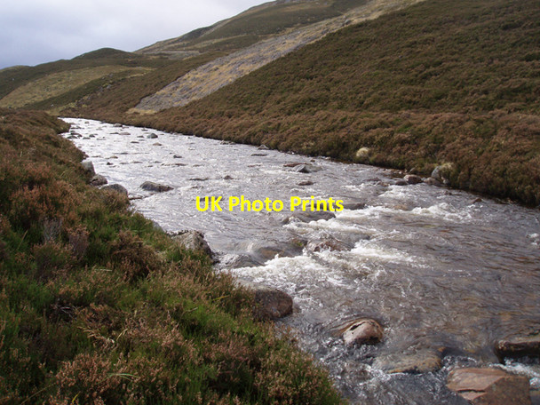 Photo 6"x4" River Gairn Lochbuilg Lodge c2009