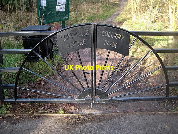 Photo 6"x4" Lofthouse Colliery Nature Park Tour (2) Carr Gate c2009
