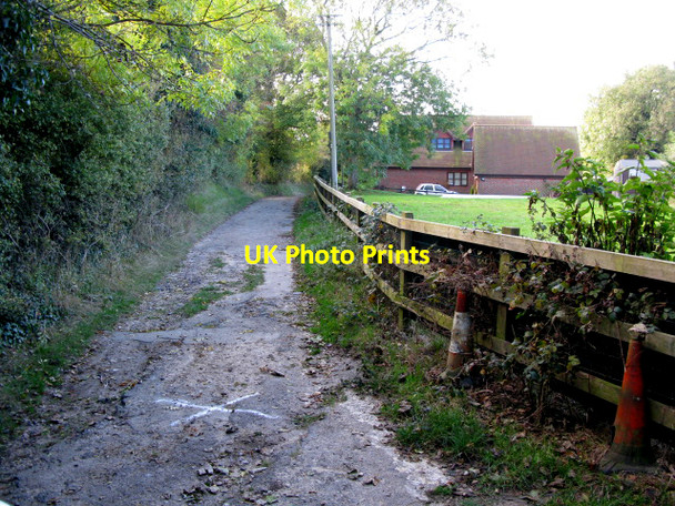 Photo 6"x4" Whiting Farm on the North Downs Way near Buckland Dover\/TR3141 c2009