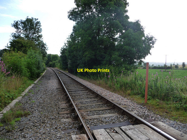 Photo 6"x4" Railway looking towards Hoptonheath Bedstone c2009