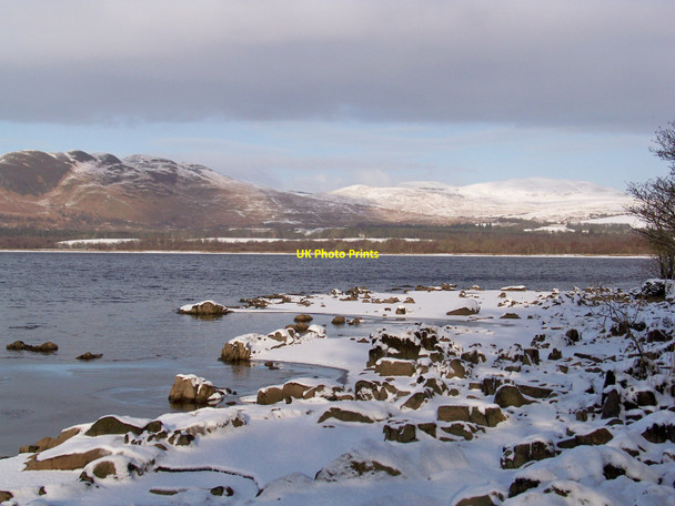 Photo 6"x4" Frozen Shoreline Gartocharn c2010