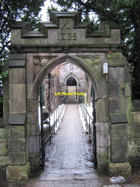 Photo 6"x4" South gate, St Lawrence's Church Biddulph c2010