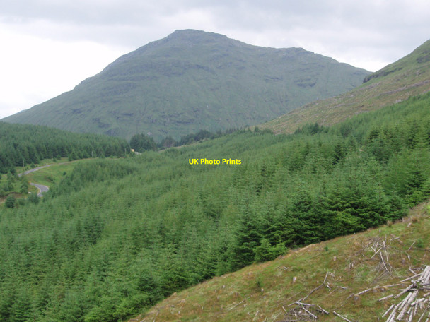 Photo 6"x4" The B 828 passing through Gleann Mor Gleann M\u00f2r\/NN2106 c2009