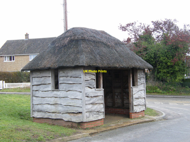 Photo 6"x4" Thatched bus shelter, Aldeby Aldeby c2010