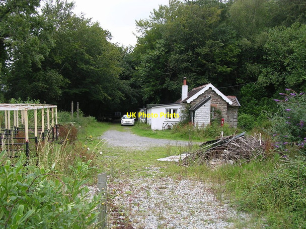 Photo 6"x4" Chelfham Station Lynton & Barnstaple Railway Chelfham c2004