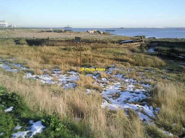 Photo 6"x4" Rotting ships near Hoo St Werburgh Hoo St Werburgh c2009