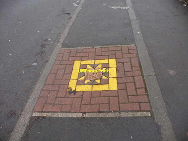 Photo 6"x4" Art brightens the pavement, Irwin Crescent, Eastmoor Wakefield\/SE3320 c2010