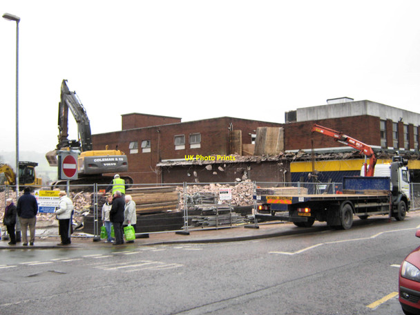 Photo 6"x4" The arcade has gone Biddulph c2010
